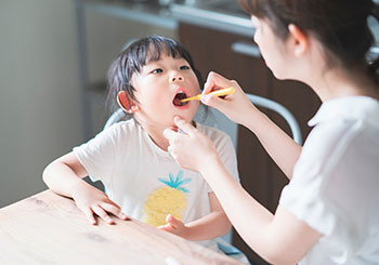 毎日お子さんの歯をチェックしましょう